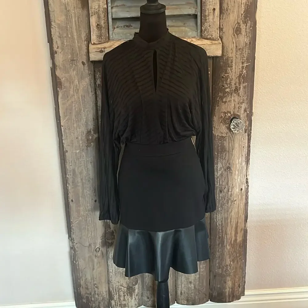 MICHAEL MICHAEL KORS- Women’s Skirt - Picture 4 of 6